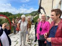 6-foule-dehors-avec-Beat-